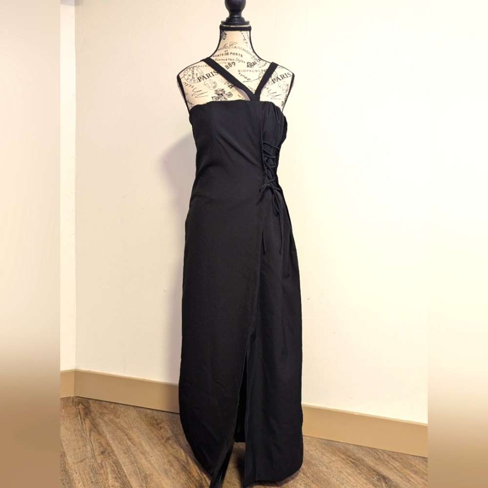 Zara| 2020 Collection Limited edition, Black Lace-Up Detail with Corset Waist - Picture 3 of 16